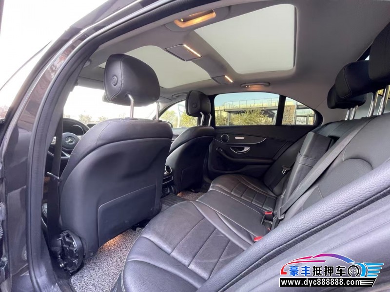 21年奔驰C轿车抵押车出售