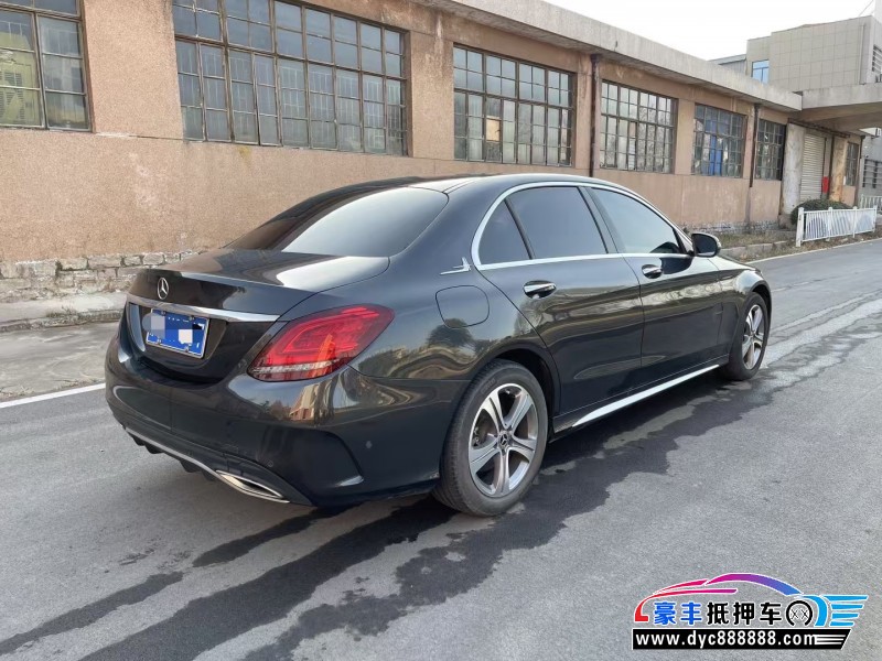 21年奔驰C轿车抵押车出售