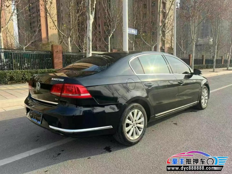 12年大众迈腾轿车抵押车出售