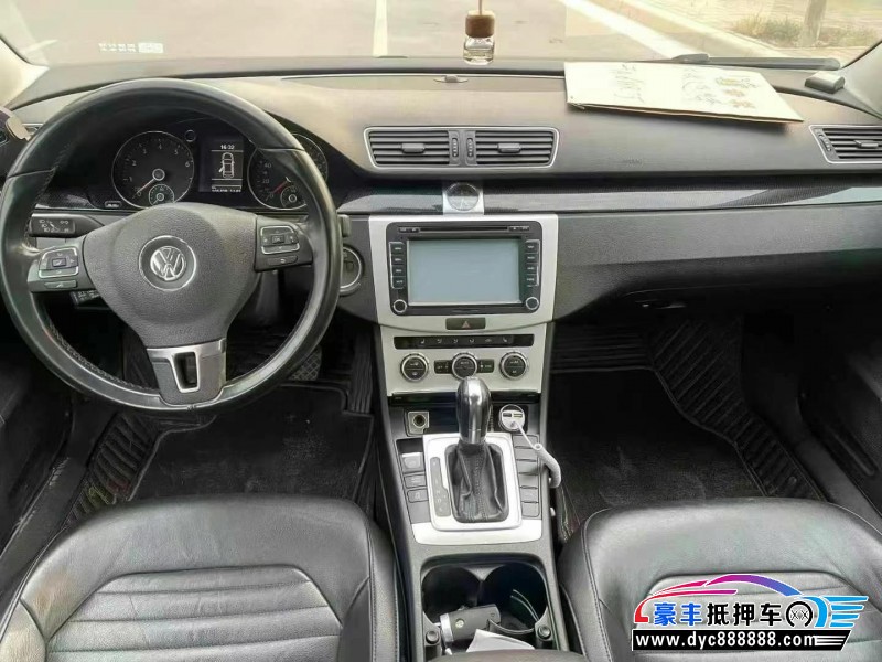 13年大众迈腾轿车抵押车出售