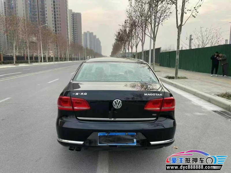 13年大众迈腾轿车抵押车出售