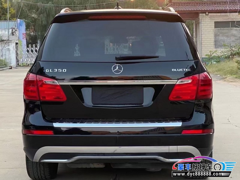 14年奔驰GL轿车抵押车出售