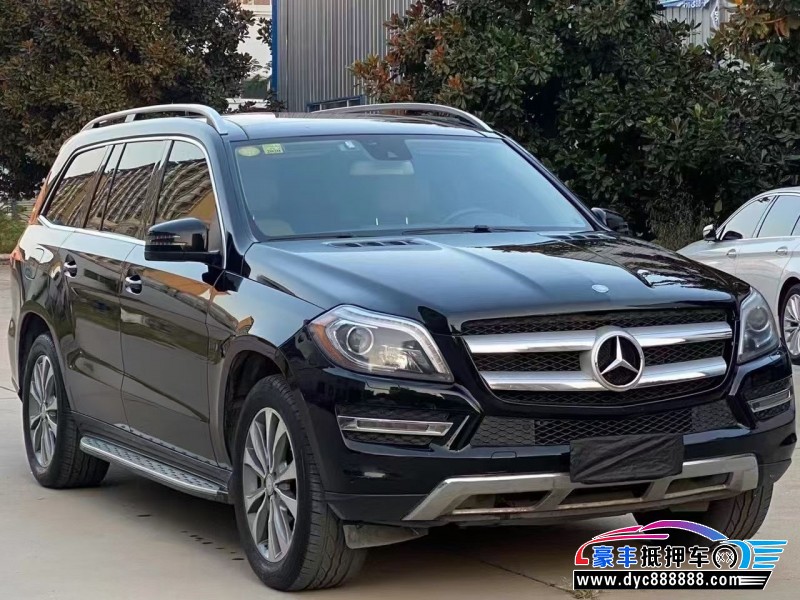 14年奔驰GL轿车抵押车出售