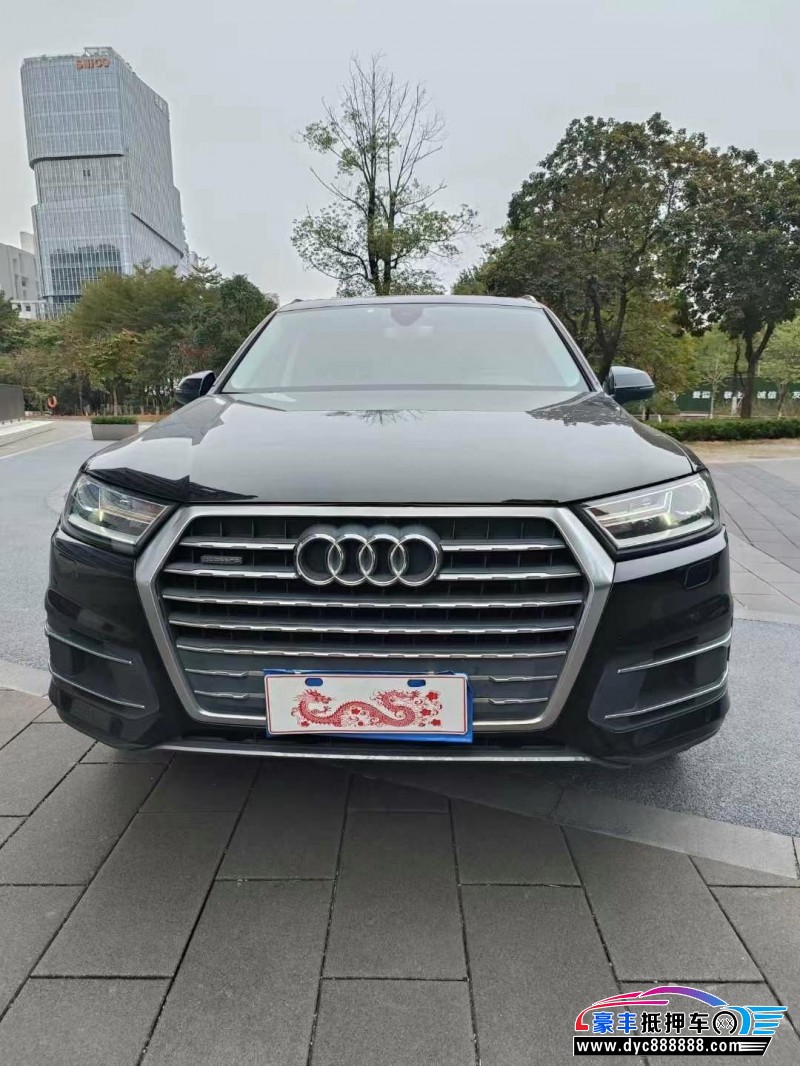 17年奥迪Q7轿车抵押车出售