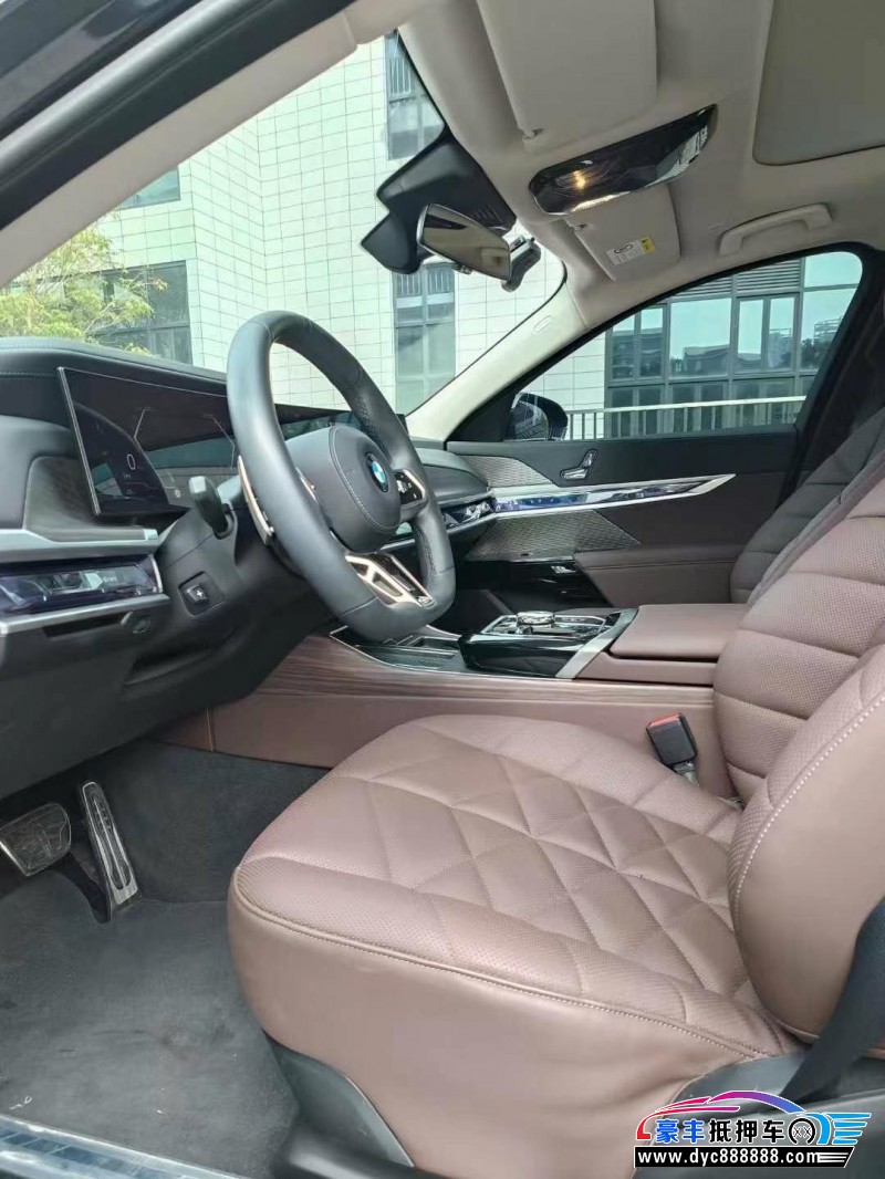 23年宝马7系轿车抵押车出售