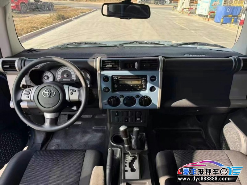 16年丰田兰德酷路泽（陆巡）轿车抵押车出售