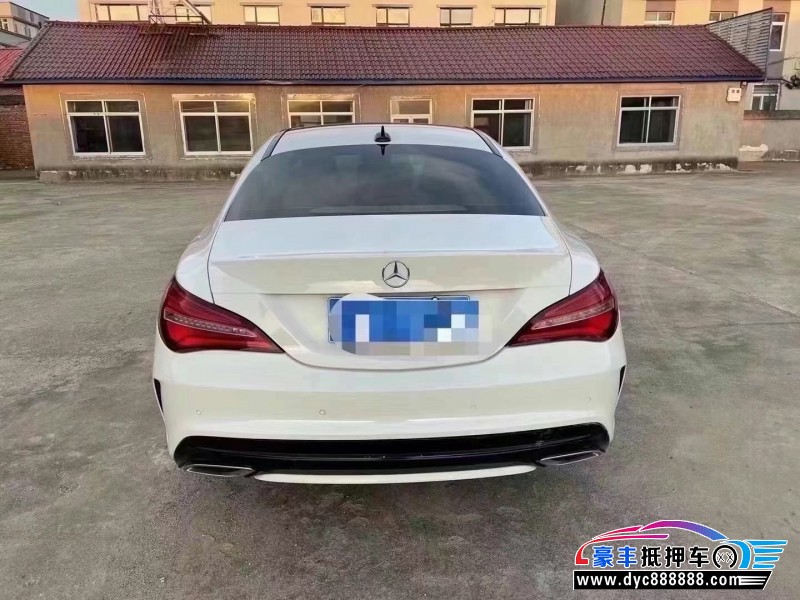 17年奔驰CLA轿车抵押车出售