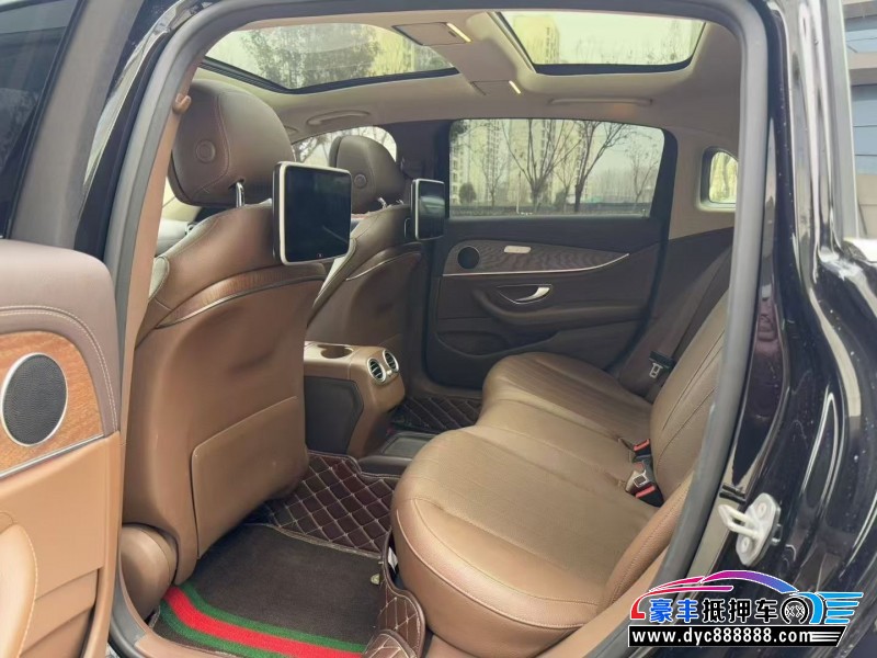 18年奔驰E轿车抵押车出售