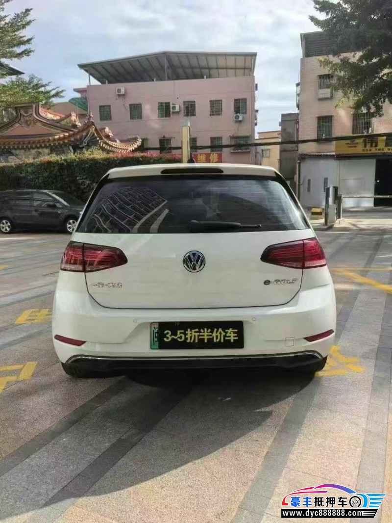 20年大众高尔夫轿车抵押车出售