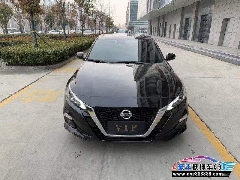 21年日产天籁轿车抵押车出售