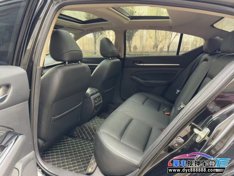 21年日产天籁轿车抵押车出售