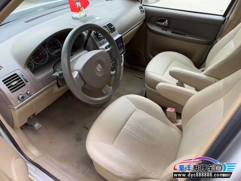 16年别克GL8轿车抵押车出售