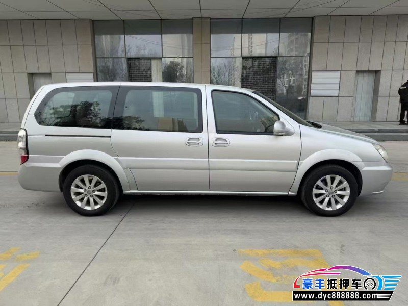 16年别克GL8轿车抵押车出售