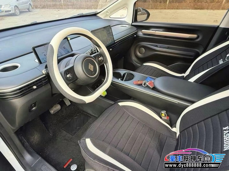 24年宝骏云朵轿车抵押车出售