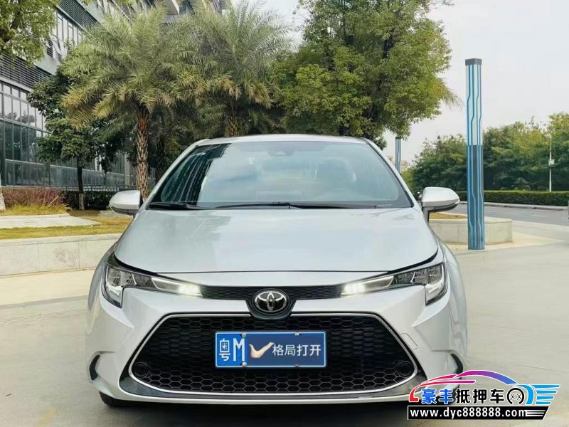 22年丰田雷凌轿车抵押车出售