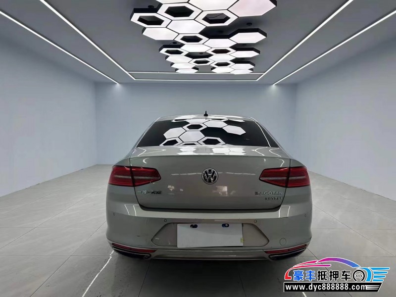 17年大众迈腾轿车抵押车出售