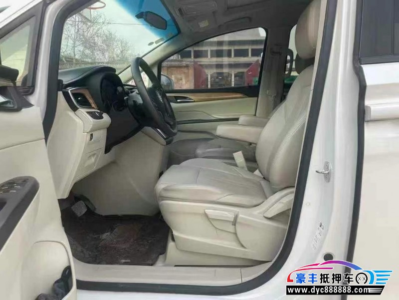 19年别克GL8轿车抵押车出售