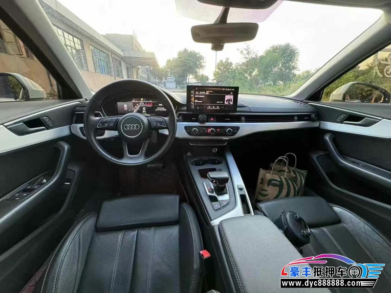 22年奥迪A4轿车抵押车出售