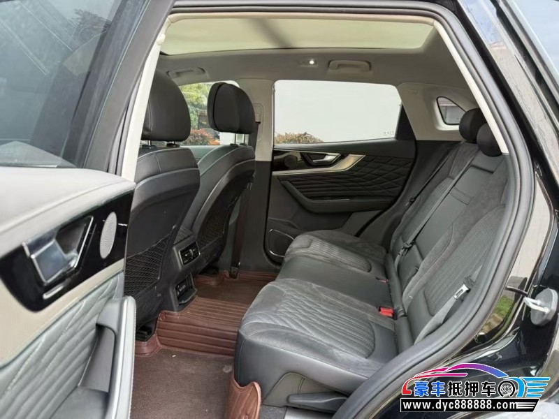 23年红旗HS5轿车抵押车出售