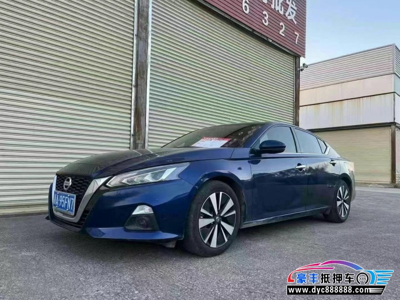 22年日产天籁轿车抵押车出售