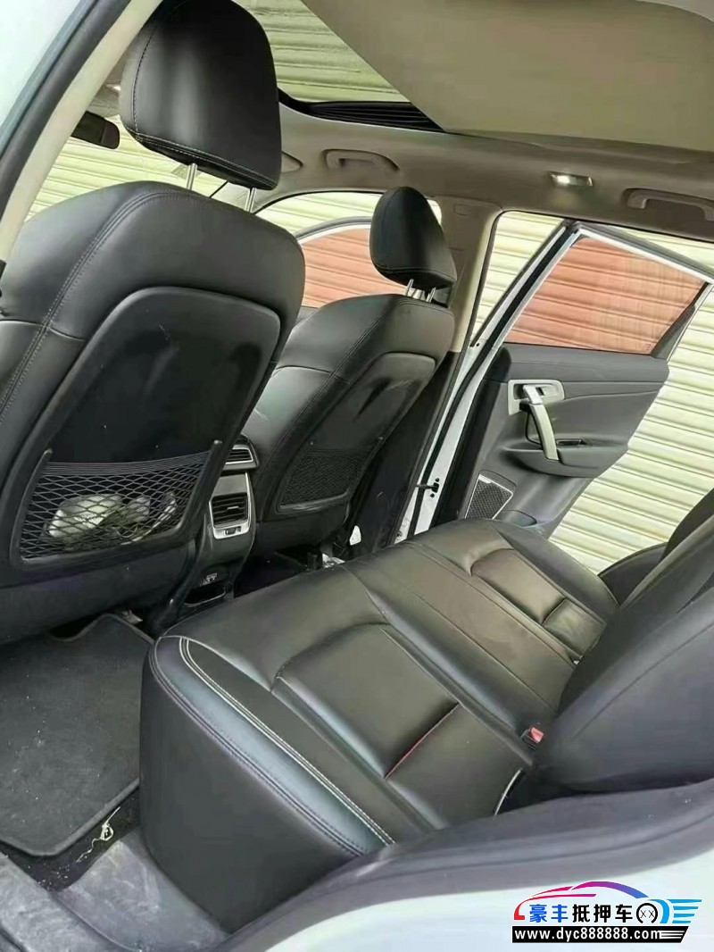 19年吉利博越轿车抵押车出售