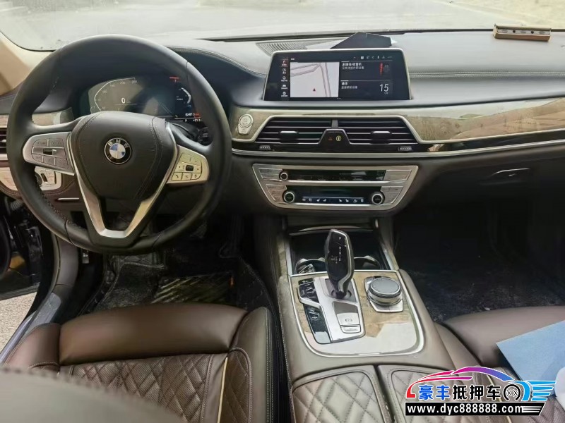 22年宝马7系轿车抵押车出售