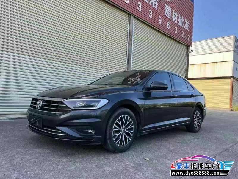 19年大众速腾轿车抵押车出售