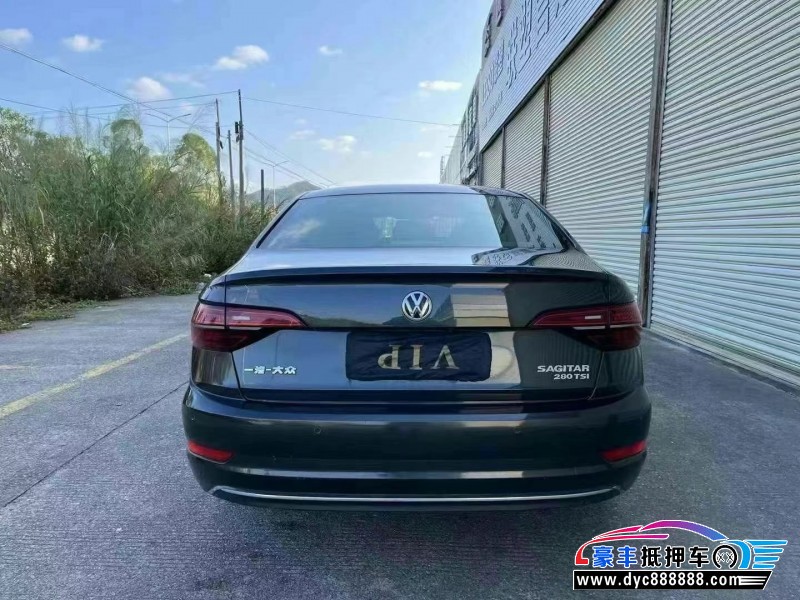 19年大众速腾轿车抵押车出售