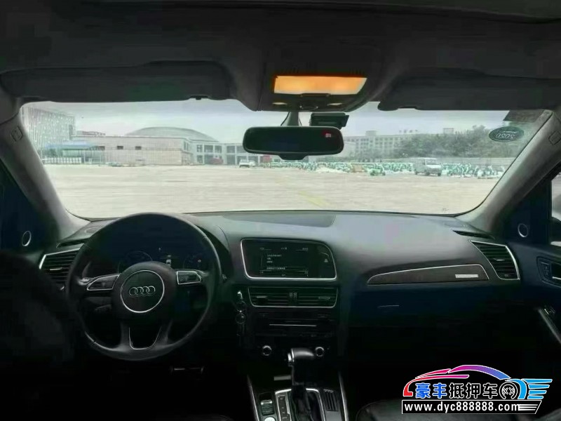 14年奥迪Q5轿车抵押车出售