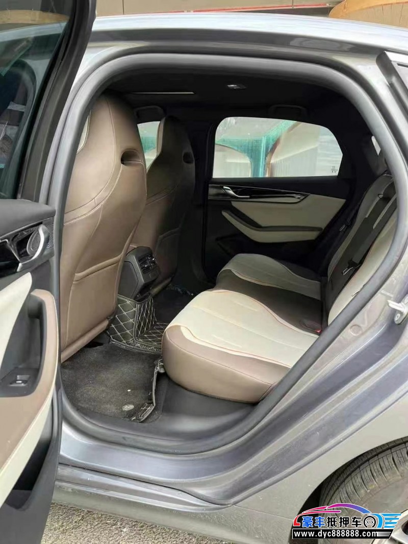 24年比亚迪秦轿车抵押车出售