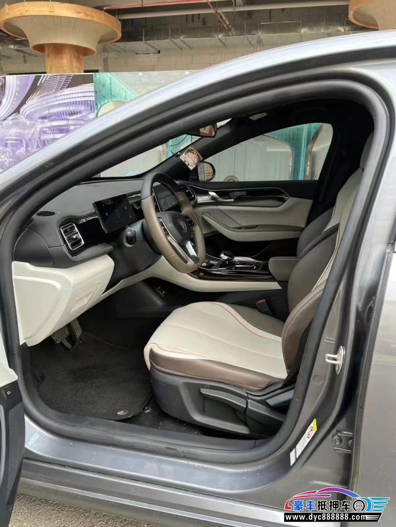 24年比亚迪秦轿车抵押车出售