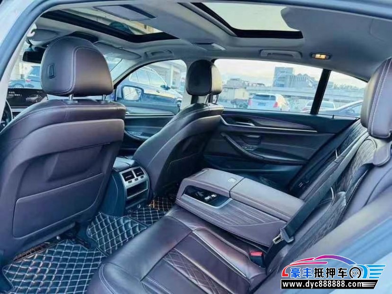 18年宝马5系轿车抵押车出售