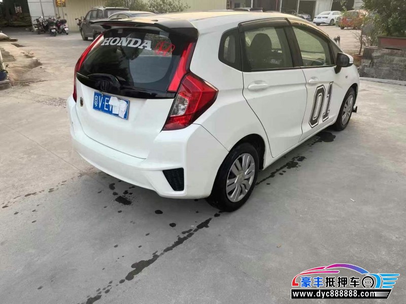 14年本田飞度轿车抵押车出售