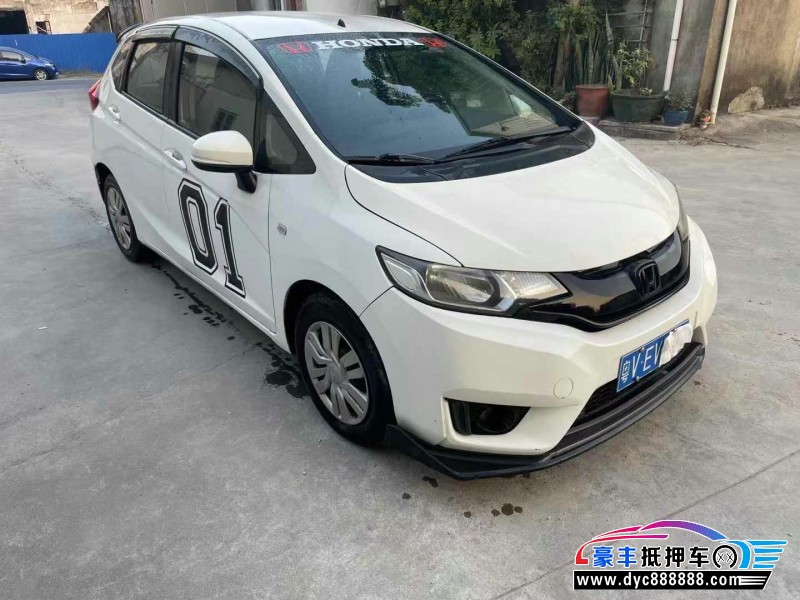 14年本田飞度轿车抵押车出售