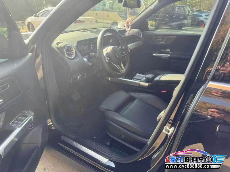 23年奔驰GLB轿车抵押车出售