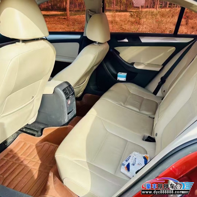 15年大众速腾轿车抵押车出售