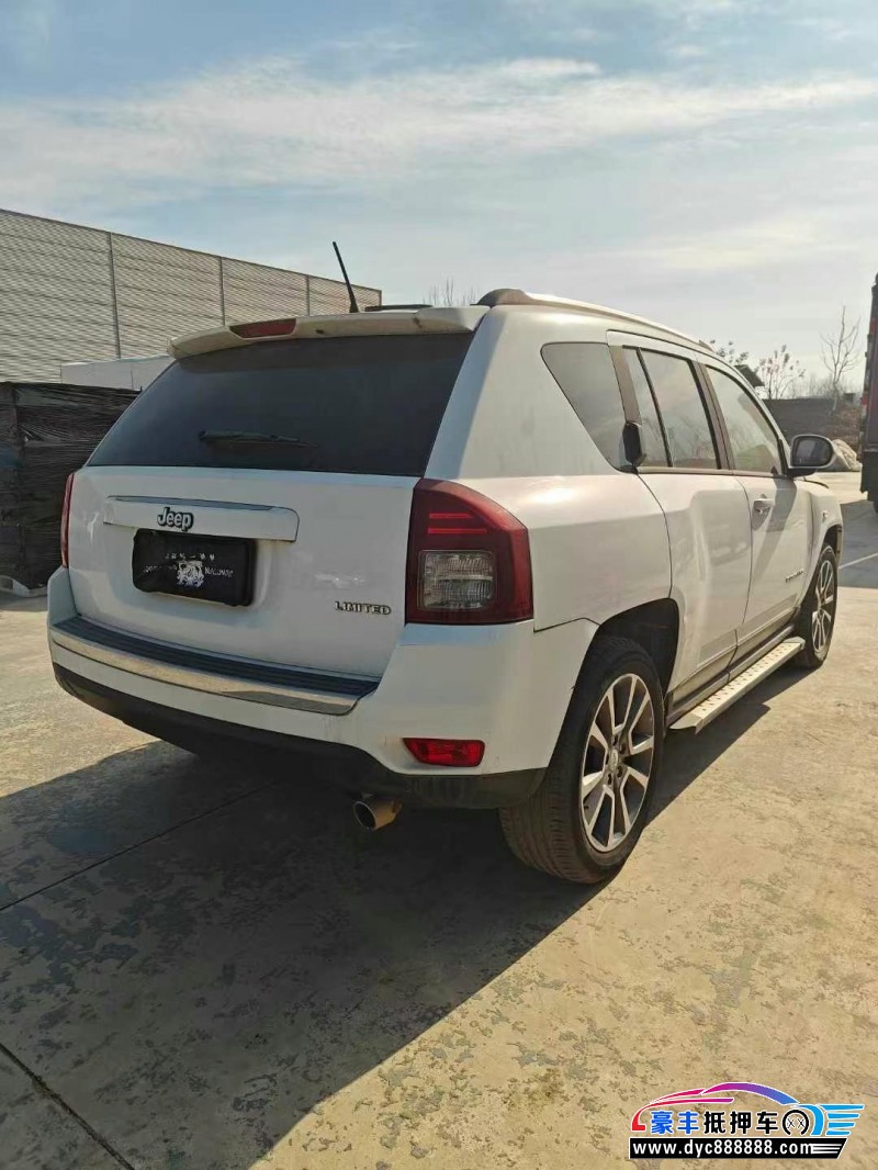 14年Jeep指南者轿车抵押车出售