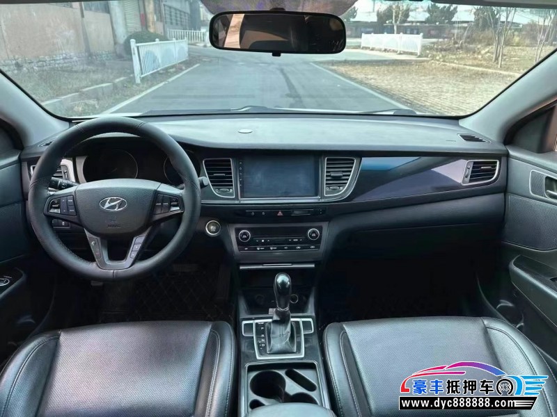 17年现代名图轿车抵押车出售