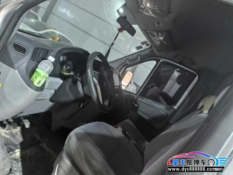 16年福田图雅诺轿车抵押车出售