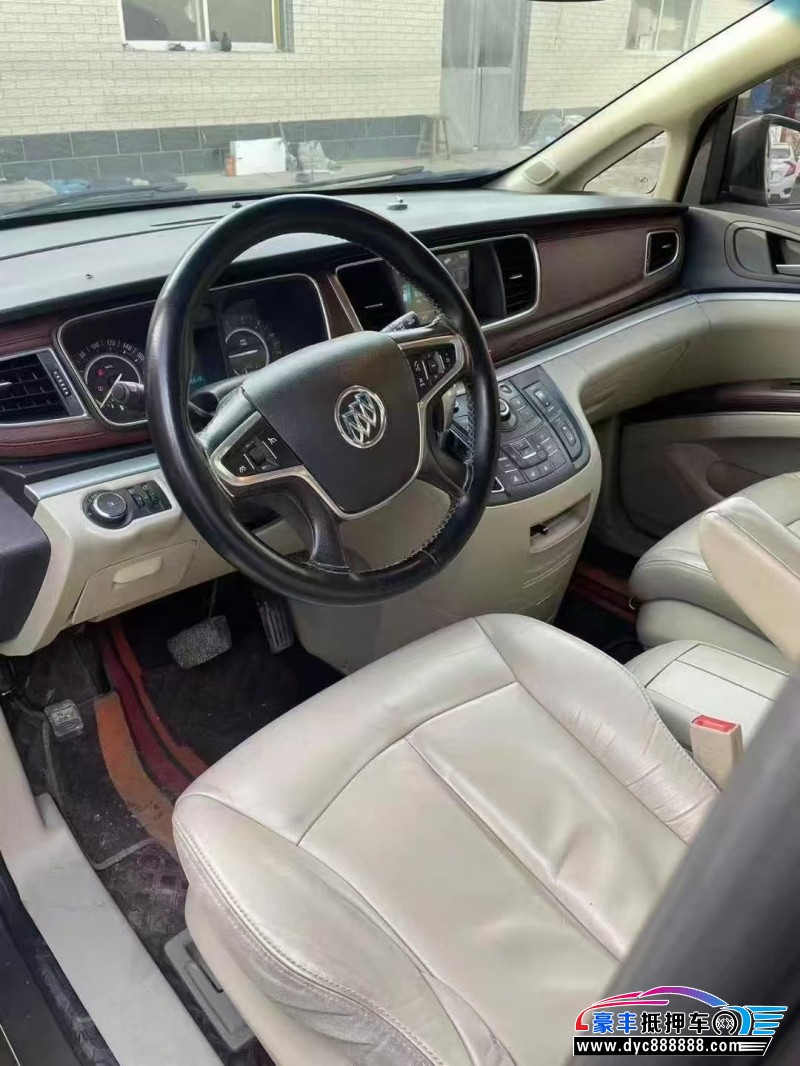 18年别克GL8轿车抵押车出售