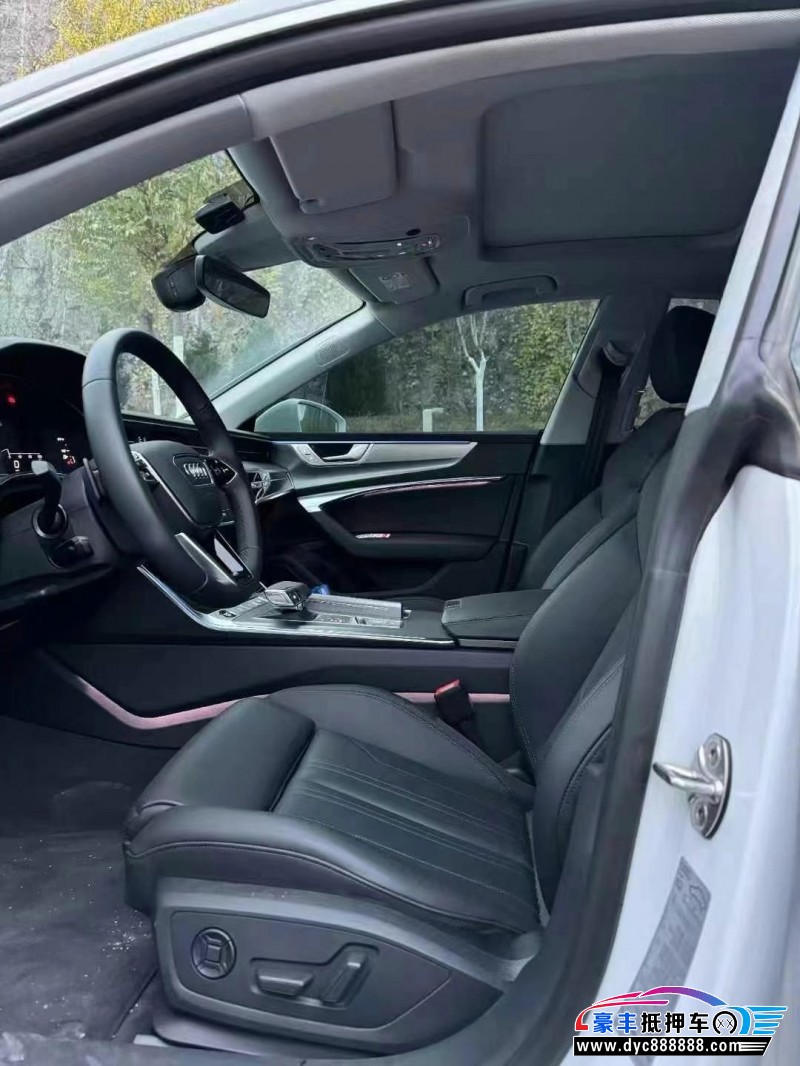 23年奥迪A7轿车抵押车出售