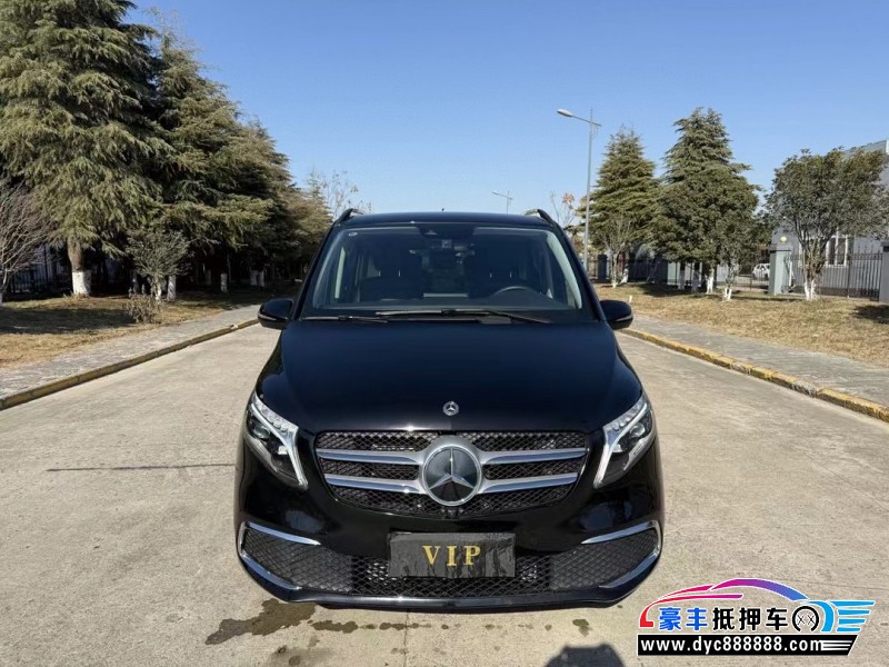 23年奔驰V轿车抵押车出售