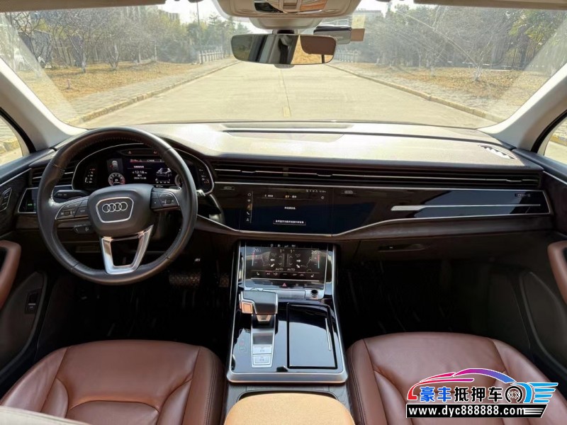 20年奥迪Q7轿车抵押车出售