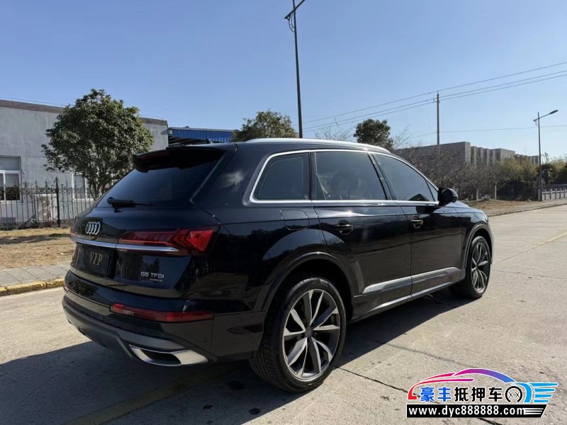 20年奥迪Q7轿车抵押车出售
