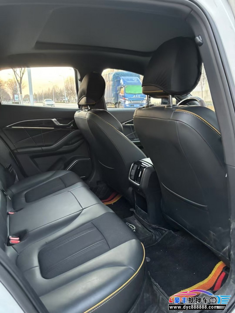 23年奔腾B70轿车抵押车出售