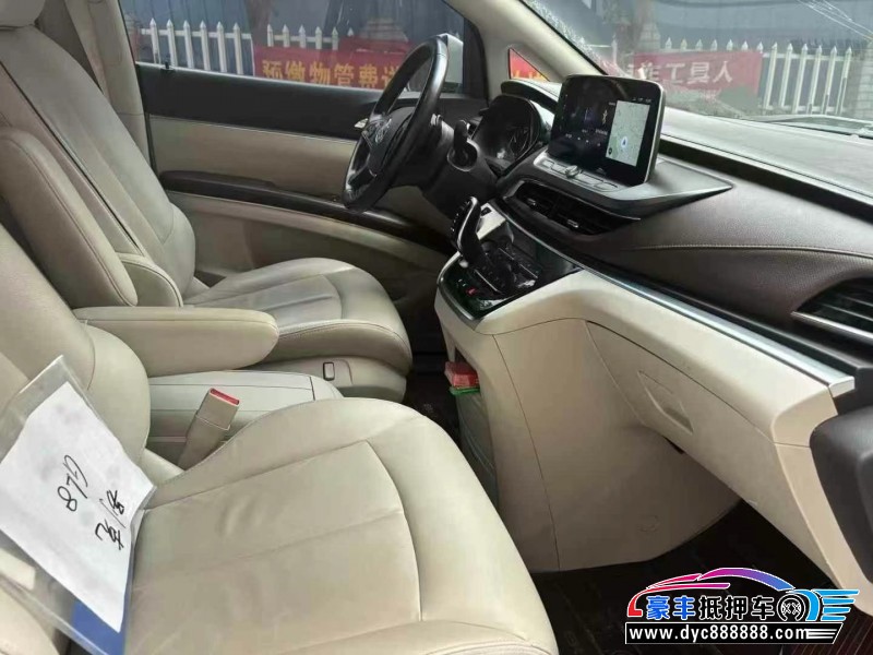 20年别克GL8轿车抵押车出售