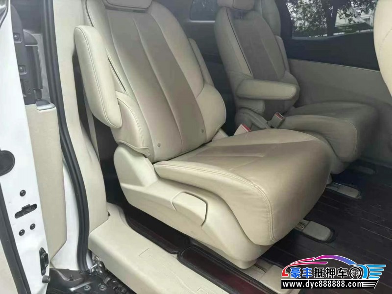 20年别克GL8轿车抵押车出售