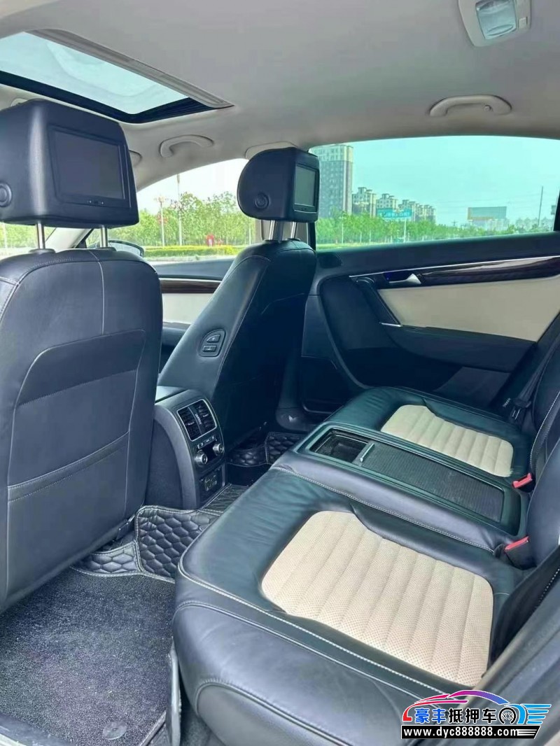 14年大众迈腾轿车抵押车出售