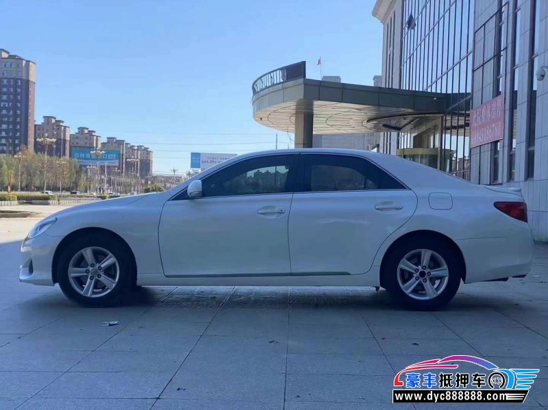 15年丰田锐志轿车抵押车出售