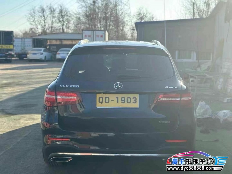 18年奔驰GLC轿车抵押车出售